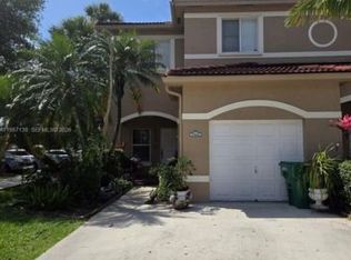 7662 N Southwood Cir, Fort Lauderdale, FL 33328