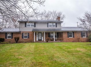 1128 Las Olas Blvd NW, North Canton, OH 44720