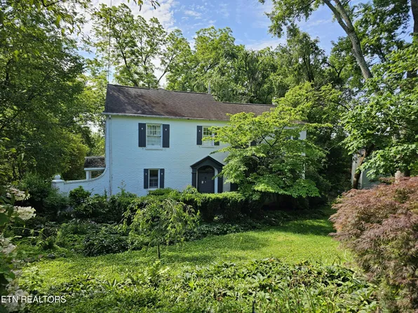 942 Scenic Dr, Knoxville, TN 37919