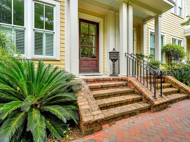716 Tattnall St — Photo 33