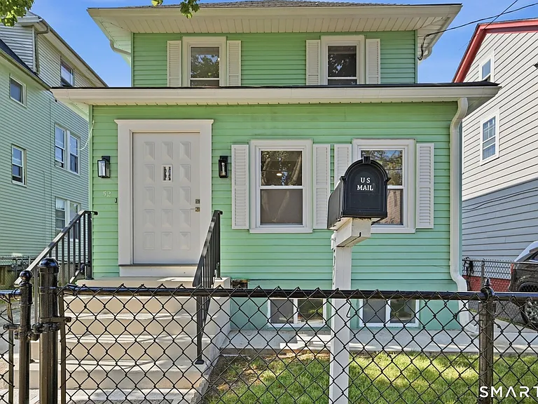 52 4th St — Photo 3