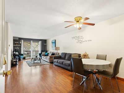 1 Greenbriar Dr APT 304, North Reading, MA, 01864