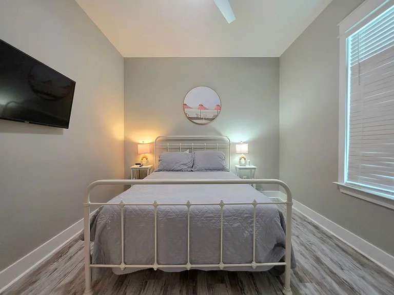 8088 Carmel Cir — Photo 37