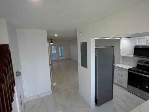 5305 Bayside Drive, Greenacres, FL 33463