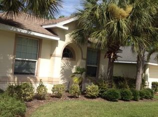 16 Sandpiper Ct, Palm Coast, FL 32137