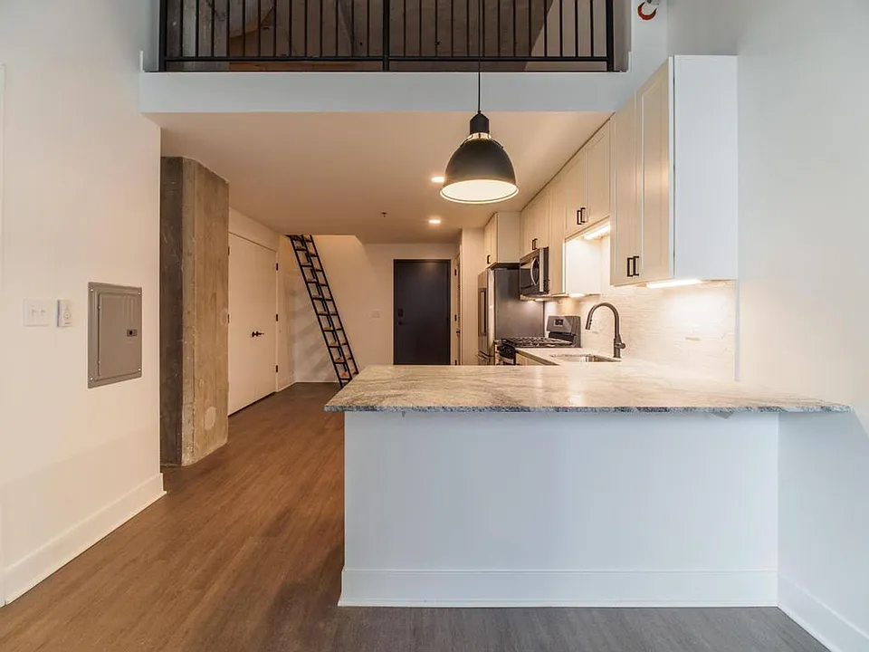 6 Corners Lofts