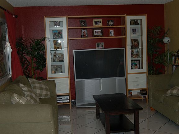 4th image of 13701 Hubbard St Unit 2