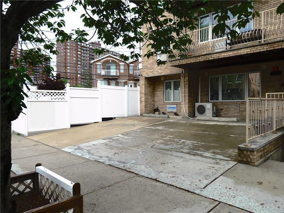 2nd image of 133 Bay 50 St APT 1A