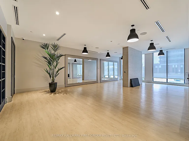 2545 Simcoe St N #2708 — Photo 36