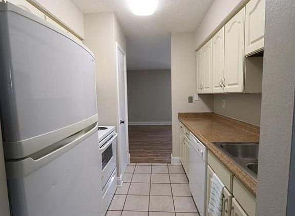 3rd image of 1721 42nd St