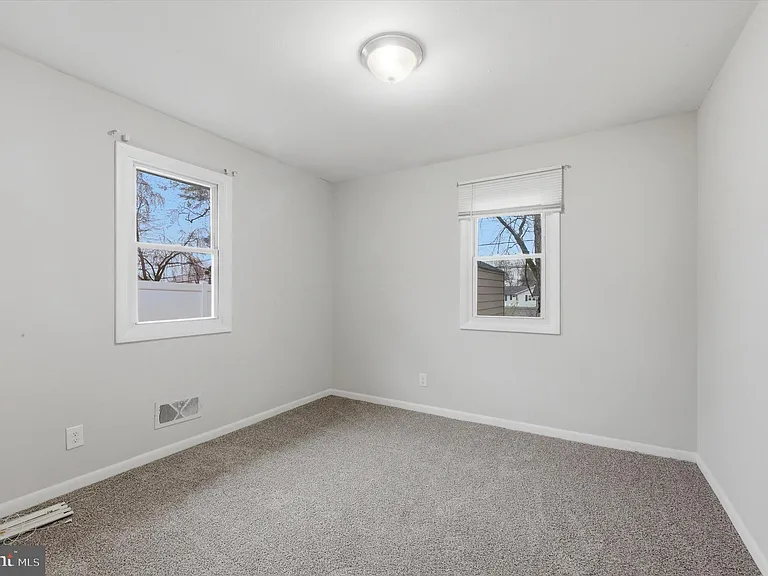 3832 Frances Ave — Photo 11