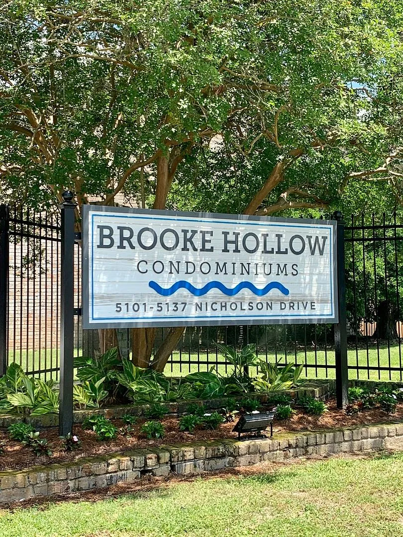 Near LSU - 2 Bedroom 2 Bath Condo — Photo 1