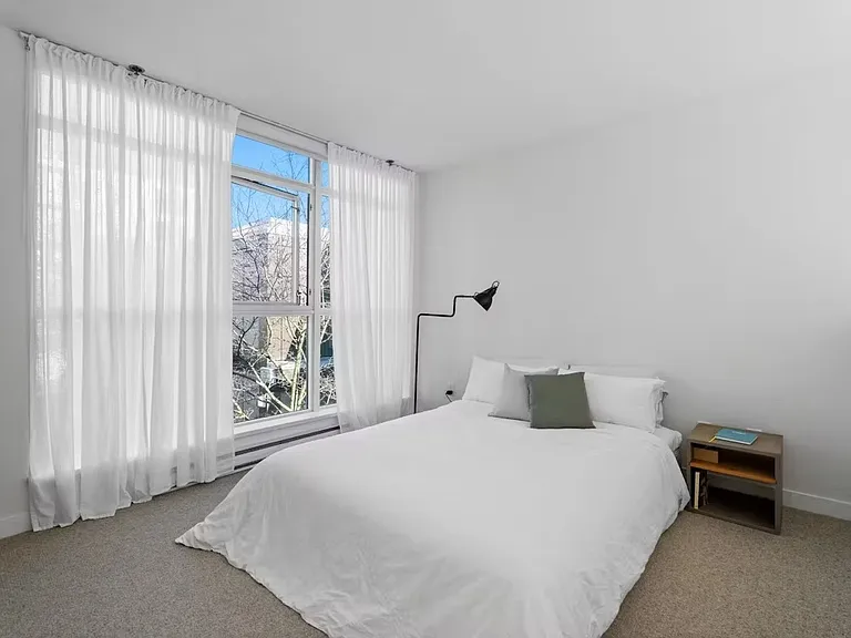 429 W 2nd Ave #310 — Photo 8