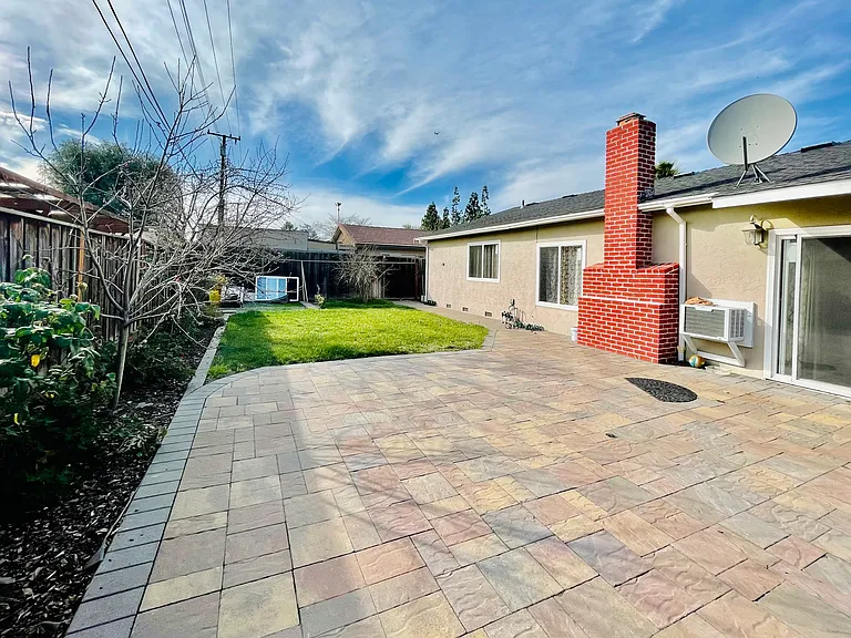 2642 Aborn Rd — Photo 8
