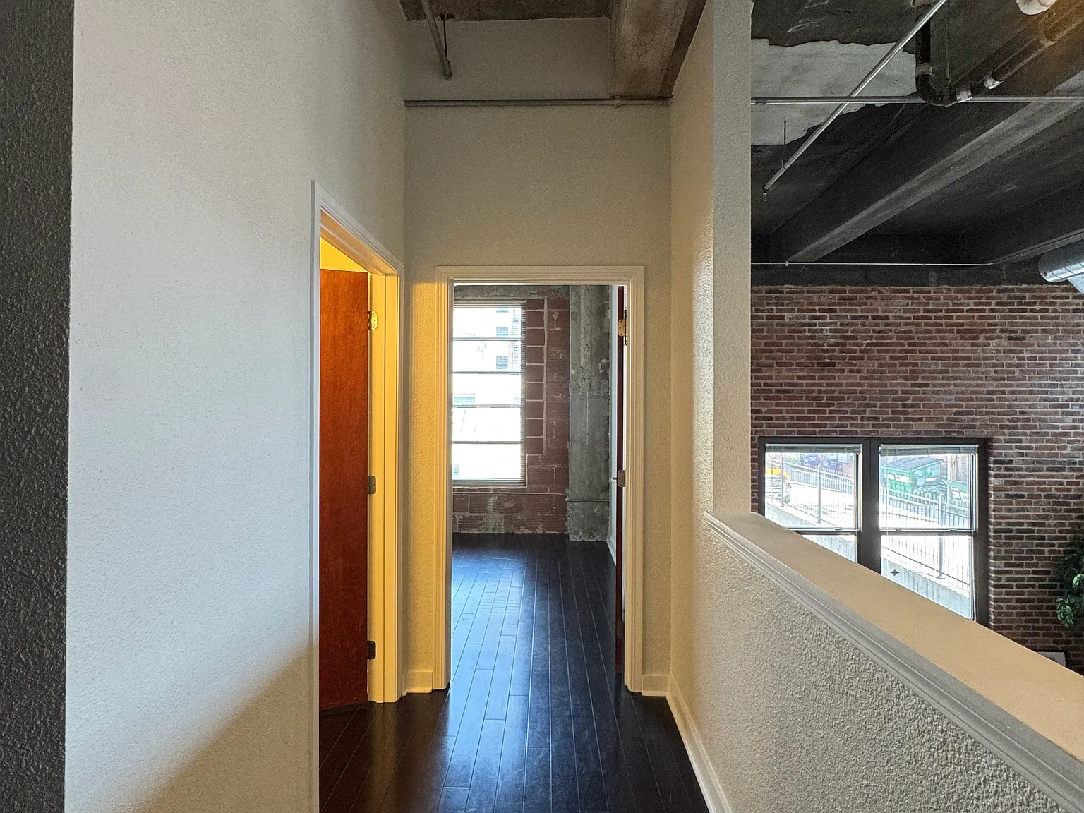 3 bed, 1404 sqft, $3,800 — Photo 4