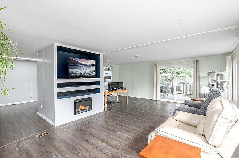 2nd image of 201 Union Avenue SE #44