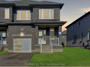 21 Lisa St, Wasaga Beach, ON L9Z0K9