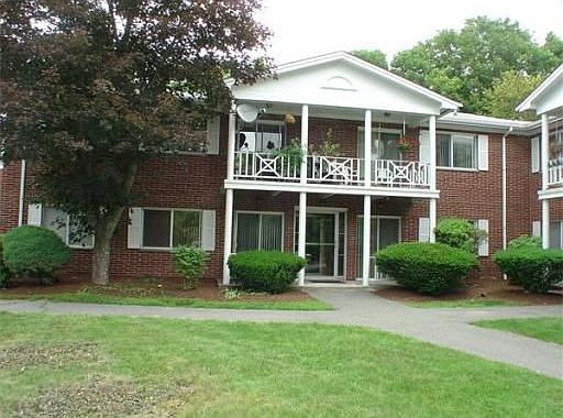1st image of 47 Bayberry Dr APT 4