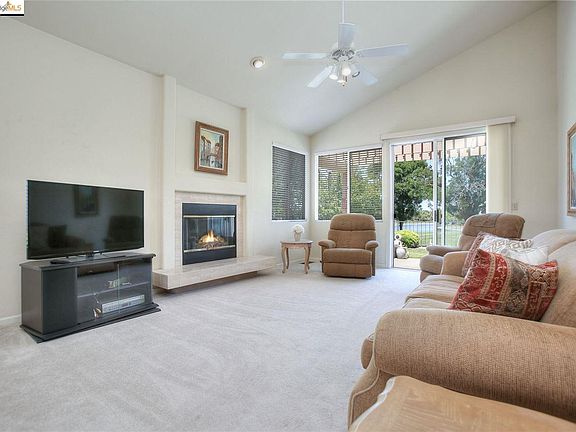 5th image of 2659 Cherry Hills Dr