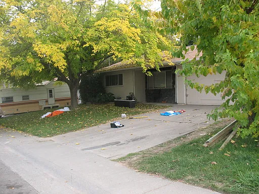 6974 Brayton Ave photo 1