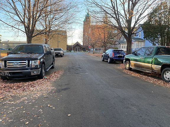 5th image of 1194 Albemarle St