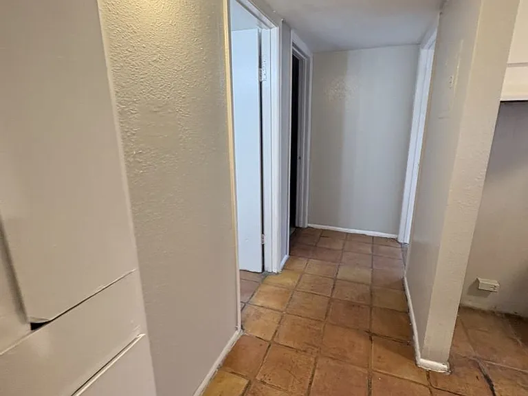 Phoenix Apartments — Photo 6