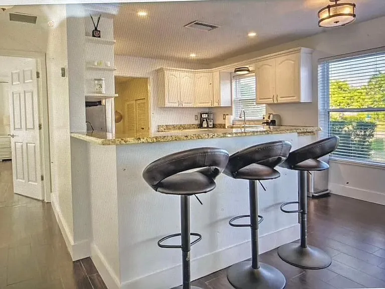 N Barfield Dr — Photo 17