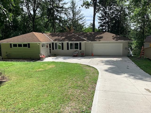 1st image of 7543 Woodlake Dr