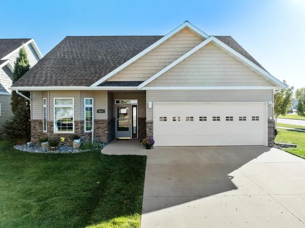 900 Sycamore Ave SE, Minot, ND 58701