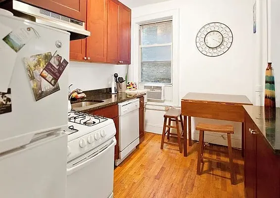 Rented by LJ Sloane Management | media 12