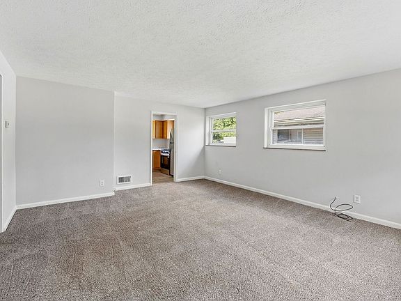 5th image of 4220 Viewland Dr