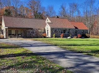 533 Gardner Rd, Roaring Brook Township, PA 18444