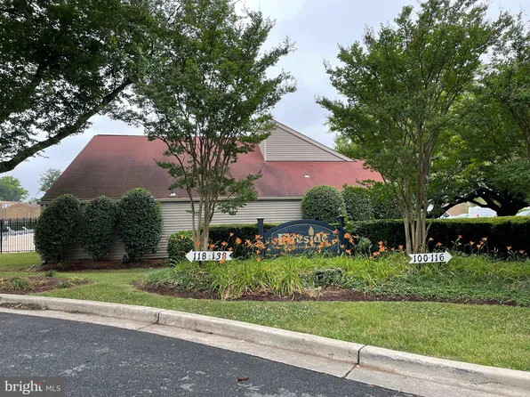 134 Duvall Ln #220-T4, Gaithersburg, MD 20877