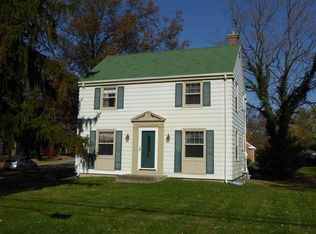 1716 Westgate Dr, Fort Wayne, IN 46808