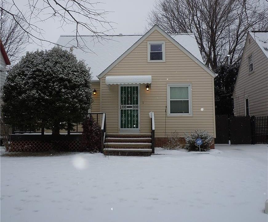 1st image of 19851 Locherie Ave