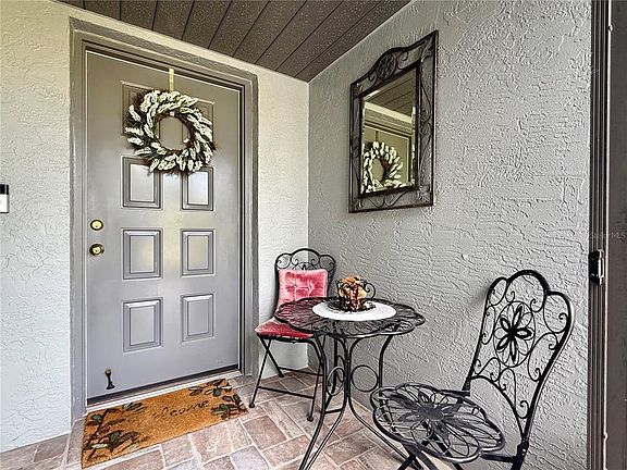 3rd image of 1742 W Orangewood Pl