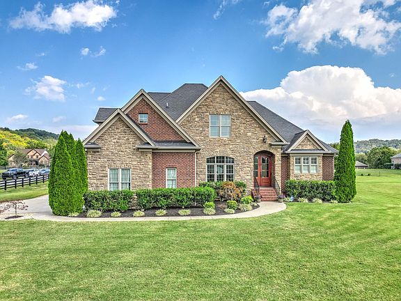 2nd image of 2704 Deer Haven Ct