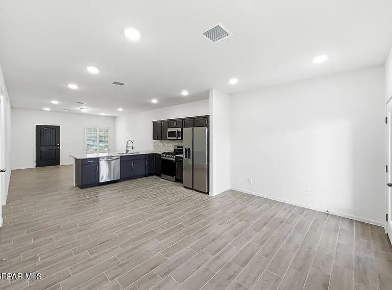 13961 Victory Sky Ave — Photo 10