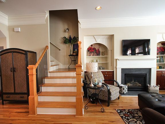 Gas fireplace in Living Rm