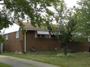 6399 Sandfield Dr, Brookpark, OH