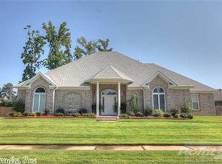 3012 Saint Andrews Dr, Benton, AR 72019