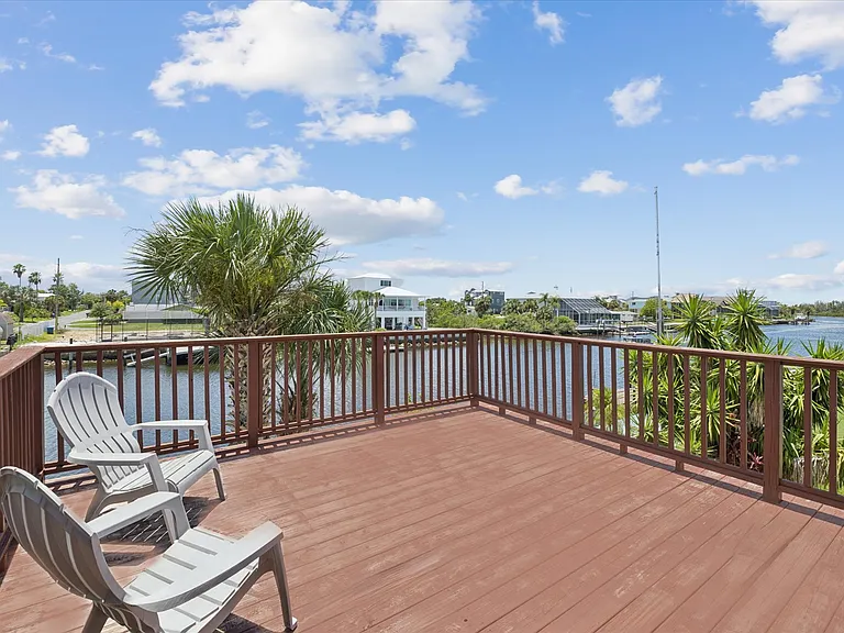 3272 Minnow Creek Dr — Photo 32