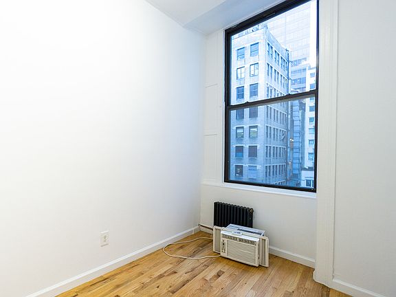 4th image of 9 Maiden Ln #4C
