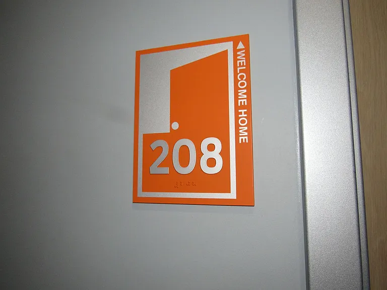 427 Pershing Ave — Photo 5