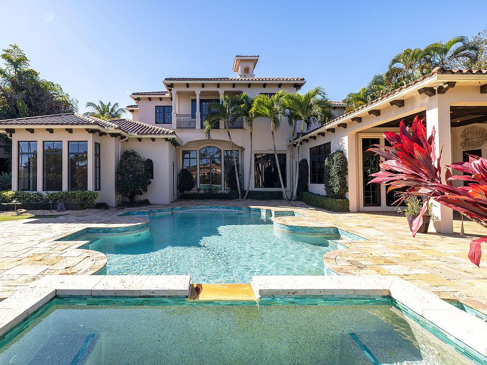 1st image of 9253 Este Lago Drive