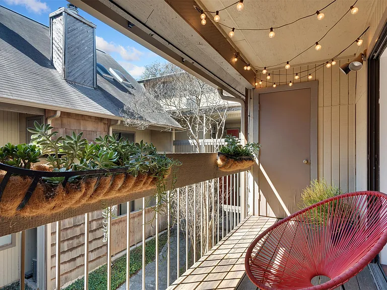 1411 Norwalk Ln #210 — Photo 26