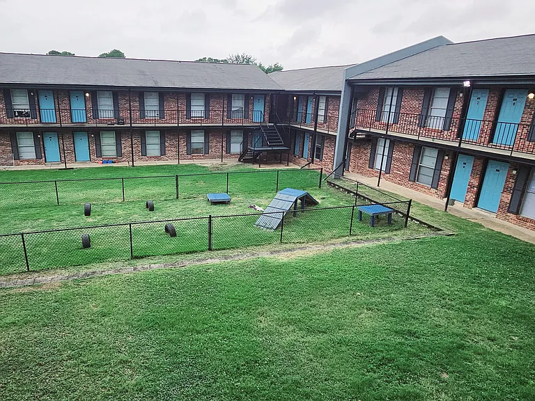 Courtyard @ The Corner — Photo 8