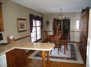 3041 SE Aquarius Dr, Topeka, KS 66605