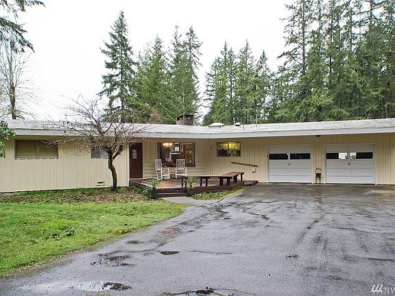 2nd image of 170 E Island Lake Dr