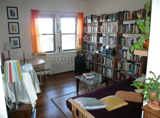 1242 Commonwealth Ave APT 11, Allston, MA 02134